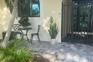 19009 NW 64th Ct, Hialeah, FL 33015 - Photo 18