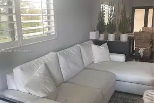 19009 NW 64th Ct, Hialeah, FL 33015 - Photo 8
