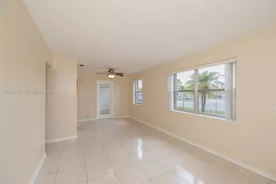 540 SW 60th Ave, Miami, FL 33144 - Photo 2