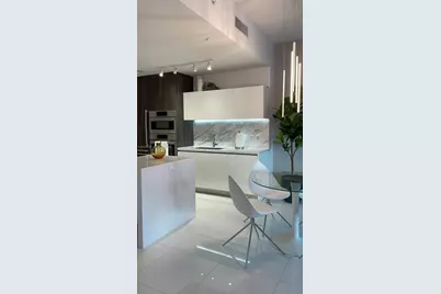 851 NE 1st Ave #1006, Miami, FL 33132 - Photo 10
