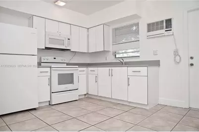 2206 Fillmore St #2, Hollywood, FL 33020 - Photo 2