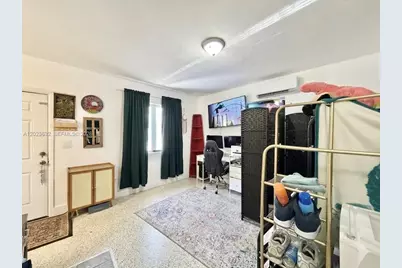 130 NW 16th Ave, Miami, FL 33125 - Photo 18