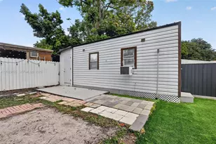 1485 NW 57th St, Miami, FL 33142 - Photo 24