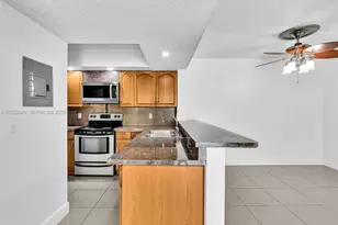 18850 NW 57th Ave, Hialeah, FL 33015 - Photo 6