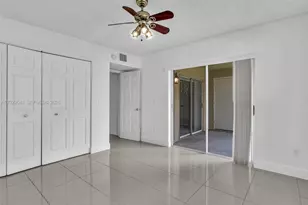 18850 NW 57th Ave, Hialeah, FL 33015 - Photo 14