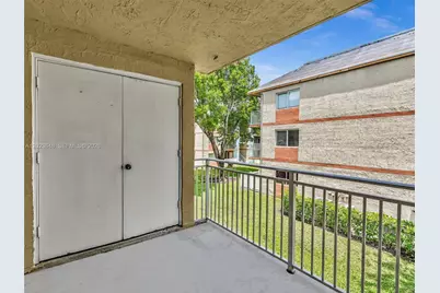 18850 NW 57th Ave #208, Hialeah, FL 33015 - Photo 30