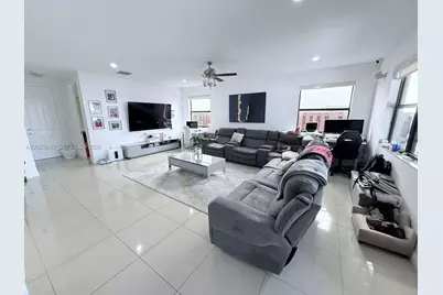 9907 NW 87th Ter, Doral, FL 33178 - Photo 6