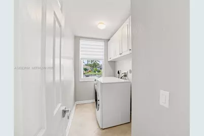 16387 NW 13th St, Pembroke Pines, FL 33028 - Photo 22