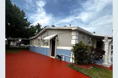 1225 NW 189th Ter, Miami Gardens, FL 33169 - Photo 2