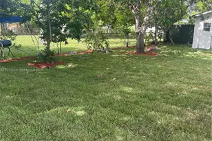 1225 NW 189th Terrace, Miami Gardens, FL 33169 - Photo 10