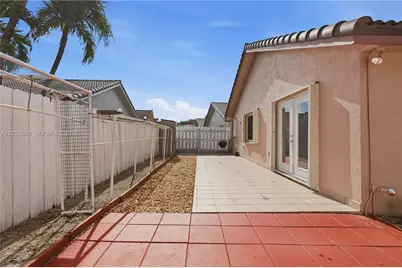 17655 SW 6th Street, Pembroke Pines, FL 33029 - Photo 18