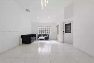 17655 SW 6th St, Pembroke Pines, FL 33029 - Photo 2
