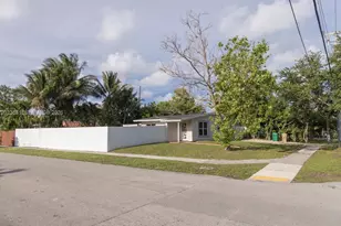 5771 SW 38th Ct, Davie, FL 33314 - Photo 6