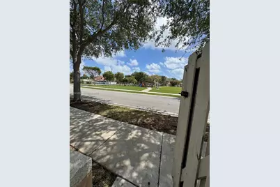 23764 SW 109th Ave, Homestead, FL 33032 - Photo 8