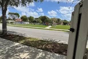 23764 SW 109th Ave, Homestead, FL 33032 - Photo 8