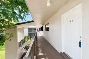 10370 SW 220th St, Cutler Bay, FL 33190 - Photo 28