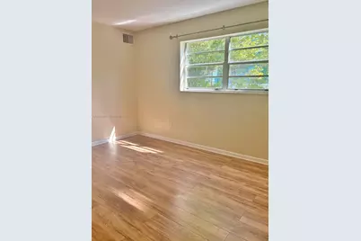 2201 Brickell Ave #61, Miami, FL 33129 - Photo 6