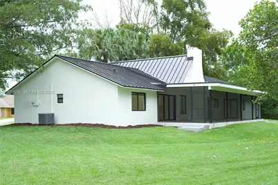 20500 SW 50th Pl, Southwest Ranches, FL 33332 - Photo 22