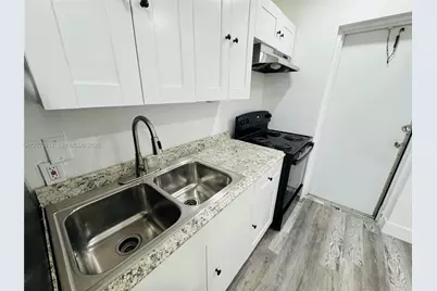 631 NW 11th Ave #B, Fort Lauderdale, FL 33311 - Photo 10