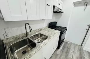 631 NW 11th Ave, Fort Lauderdale, FL 33311 - Photo 10