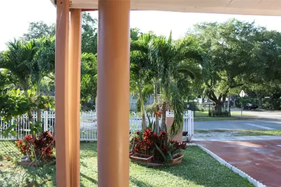 13875 NE 16th Ct, North Miami, FL 33181 - Photo 6
