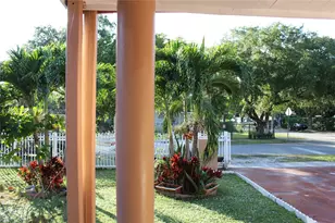 13875 NE 16th Ct, North Miami, FL 33181 - Photo 6