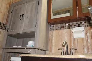13875 NE 16th Ct, North Miami, FL 33181 - Photo 38