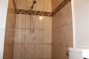 13875 NE 16th Ct, North Miami, FL 33181 - Photo 24