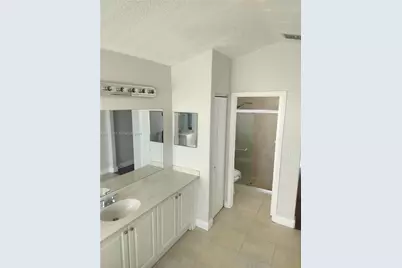 17883 SW 5 St, Pembroke Pines, FL 33029 - Photo 30