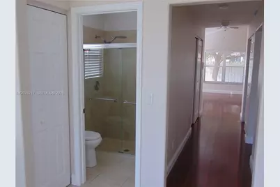 17883 SW 5 St, Pembroke Pines, FL 33029 - Photo 18