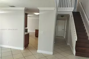 17883 SW 5th St, Pembroke Pines, FL 33029 - Photo 8