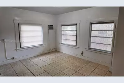 1727 NW 50th St, Miami, FL 33142 - Photo 14