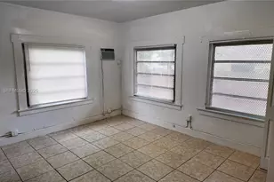 1727 NW 50th St, Miami, FL 33142 - Photo 14