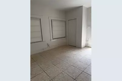 1727 NW 50th St, Miami, FL 33142 - Photo 20