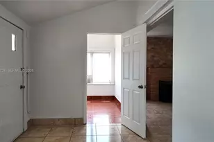 1727 NW 50th St, Miami, FL 33142 - Photo 12