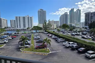 800 Parkview Dr, Hallandale Beach, FL 33009 - Photo 46