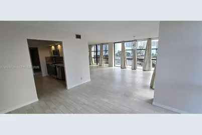 800 Parkview Dr #430, Hallandale Beach, FL 33009 - Photo 12