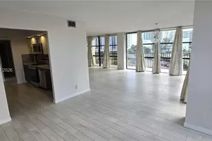 800 Parkview Dr, Hallandale Beach, FL 33009 - Photo 12