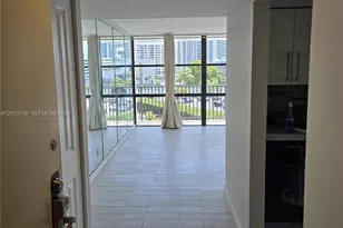 800 Parkview Dr, Hallandale Beach, FL 33009 - Photo 18