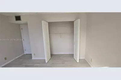 800 Parkview Dr #430, Hallandale Beach, FL 33009 - Photo 38