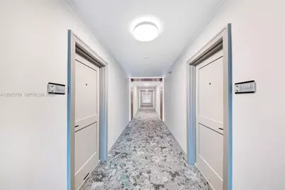 320 Seaview Court #2-1207, Other City - In The State Of Florida, FL 34145 - Photo 8