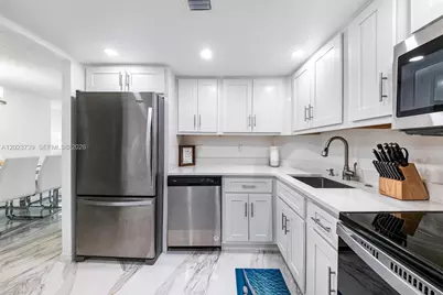 320 Seaview Court #2-1207, Marco Island, FL 34145 - Photo 18