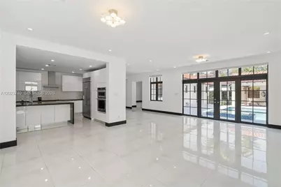 519 Alhambra Cir, Coral Gables, FL 33134 - Photo 14