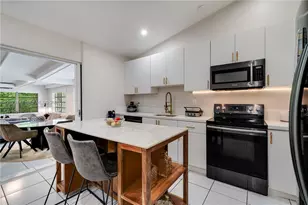 11515 SW 81st Rd, Pinecrest, FL 33156 - Photo 10