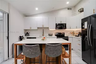 11515 SW 81st Rd, Pinecrest, FL 33156 - Photo 8