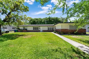 11515 SW 81st Rd, Pinecrest, FL 33156 - Photo 1