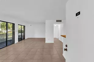 831 NE 199th St, Miami, FL 33179 - Photo 6