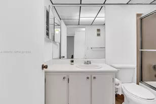 831 NE 199th St, Miami, FL 33179 - Photo 26