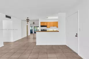 831 NE 199th St, Miami, FL 33179 - Photo 10