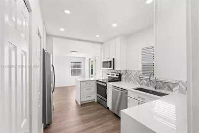 900 Tangier St, Coral Gables, FL 33134 - Photo 10